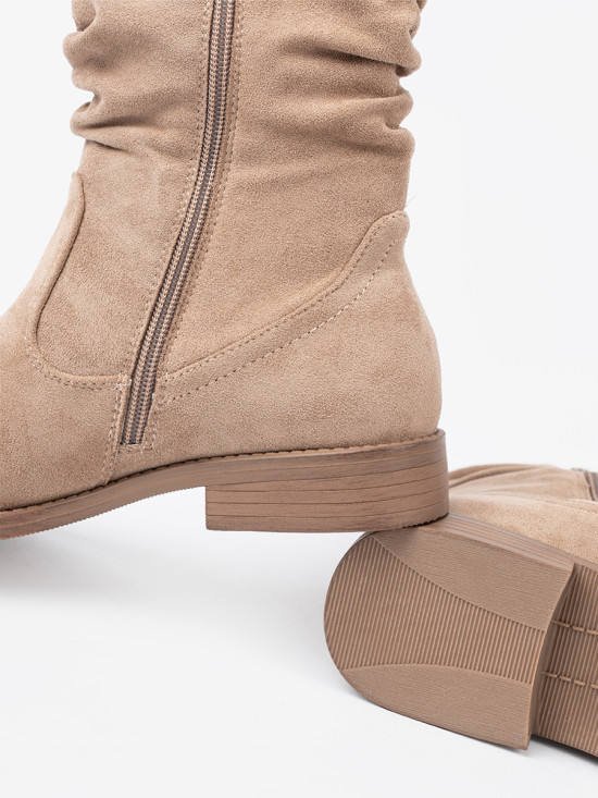 Stivaletti beige con gambale arricciato