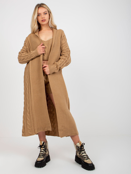Camel trodijelni pleteni set s topom i kratkim hlačama