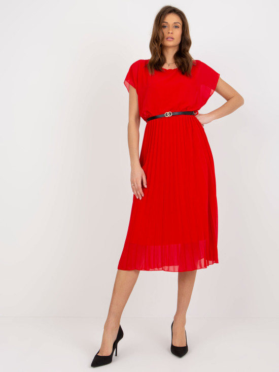 Abito midi plissettato rosso con cintura