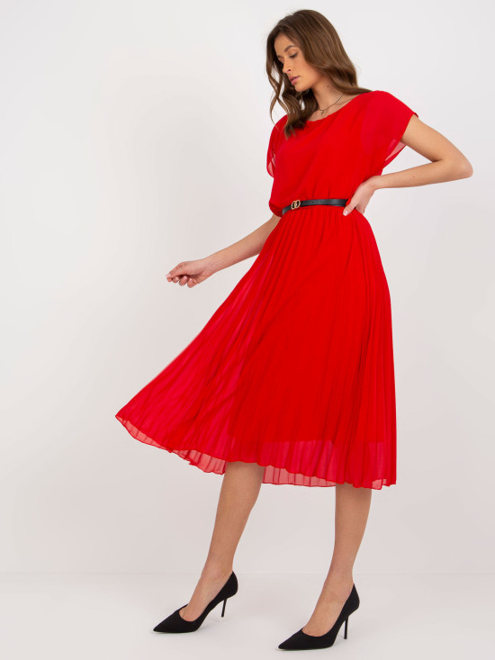 Abito midi plissettato rosso con cintura