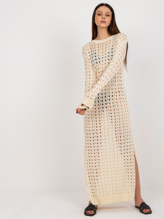 Abito estivo in maglia beige chiaro