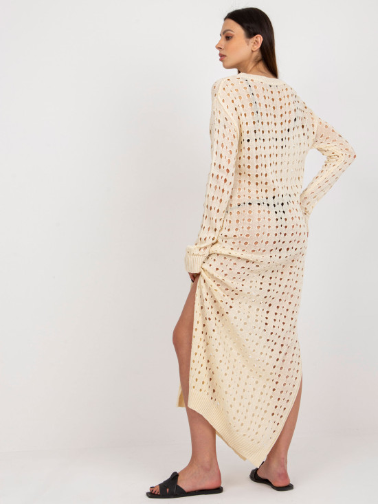 Abito estivo in maglia beige chiaro