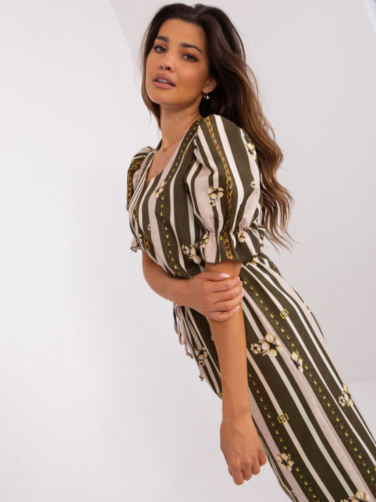 Abito midi khaki con stampa e maniche corte