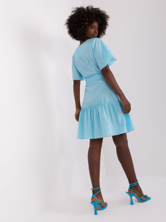 Abito in cotone azzurro chiaro con ruffle