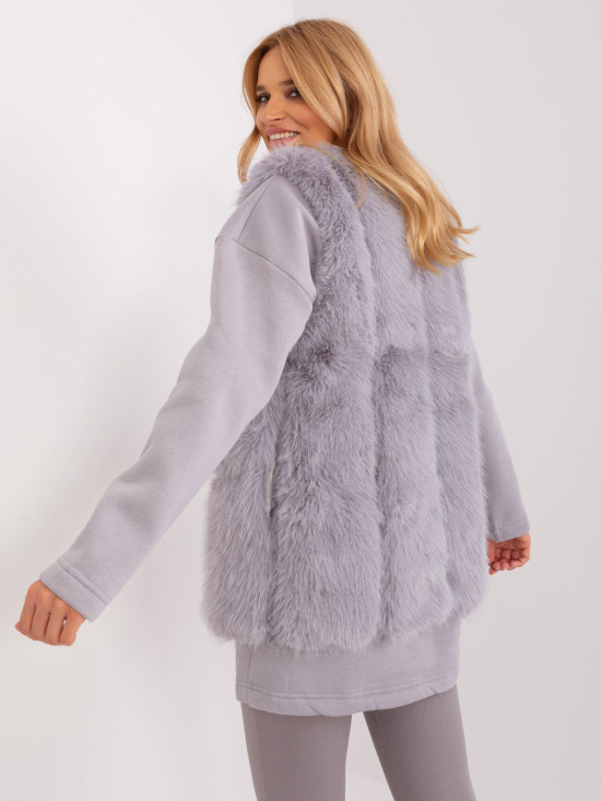 Gilet in pelliccia grigia con fodera