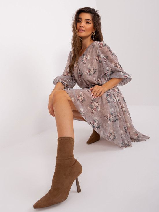 Abito beige floreale loose
