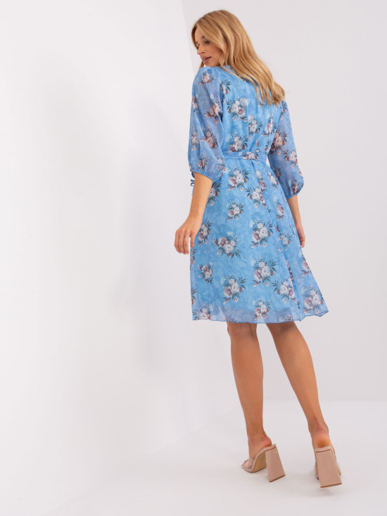 Abito oversize blu con stampa floreale