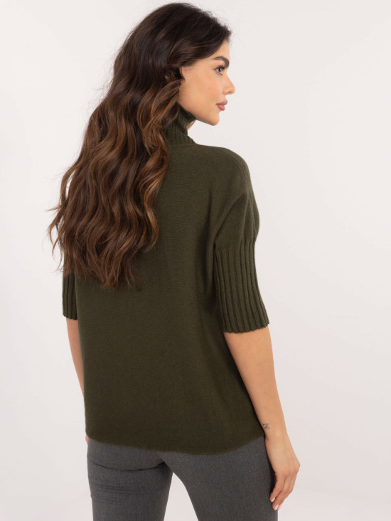 Stilski khaki pulover s rolom