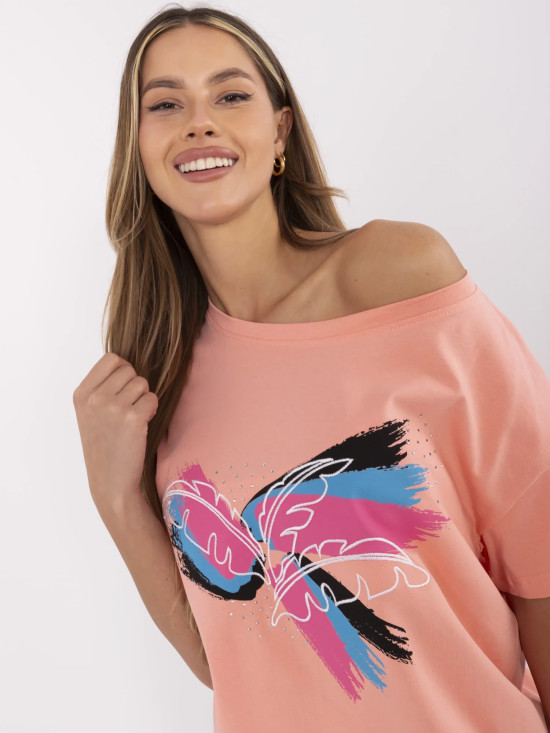 T-shirt corallo con applicazione e ricamo