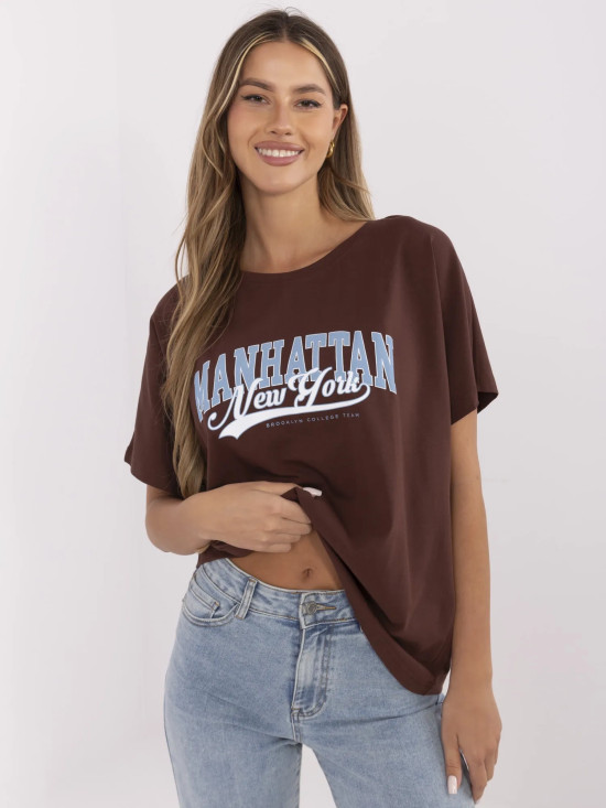 T-shirt marrone elegante a maniche corte