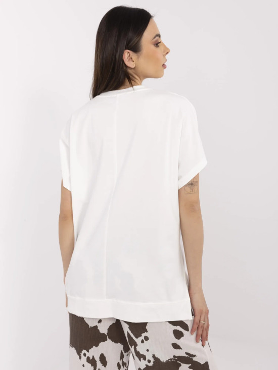 Elegantna bluza s aplikacijom