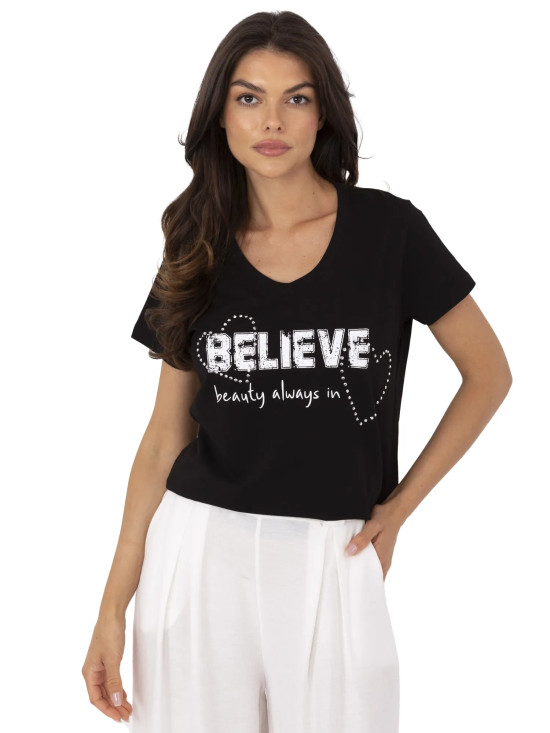 T-shirt nera elegante con applicazione