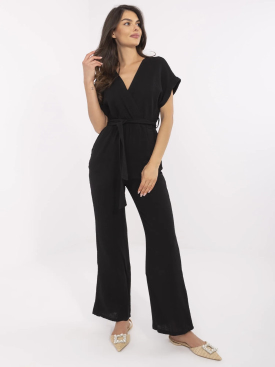 Elegante tuta nera con maniche corte