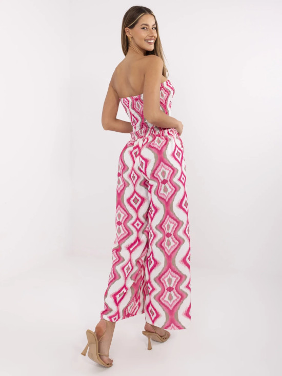 Salopette bianco-rosa con motivo geometrico