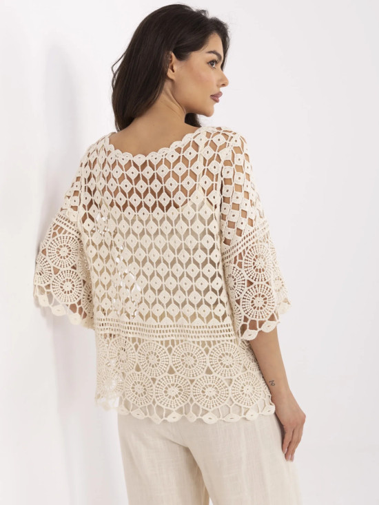 Blusa beige con maniche 3/4