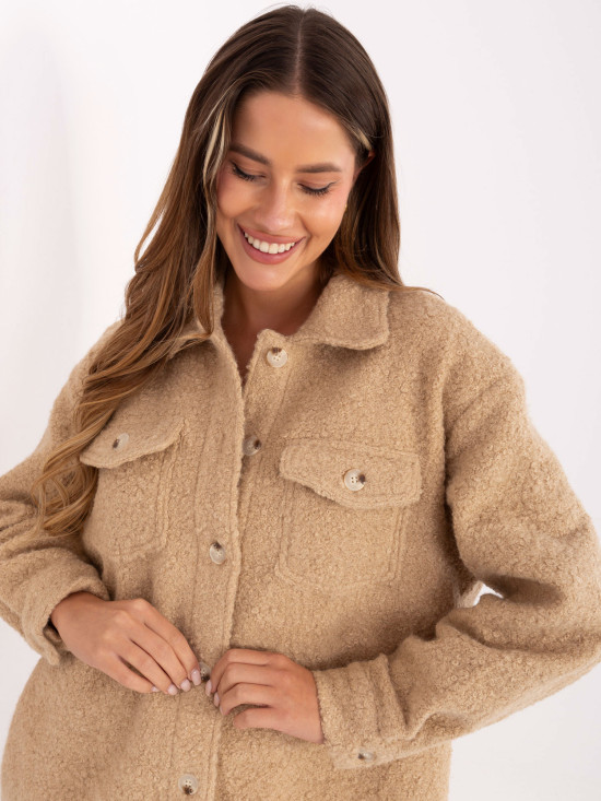 Giacca beige casual stile camicia con colletto