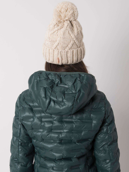 Cappello invernale beige imbottito