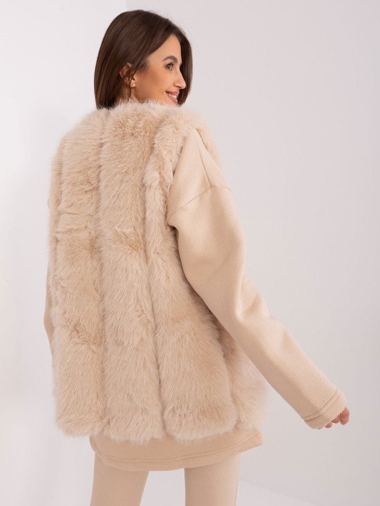 Gilet beige in eco-pelliccia con fodera