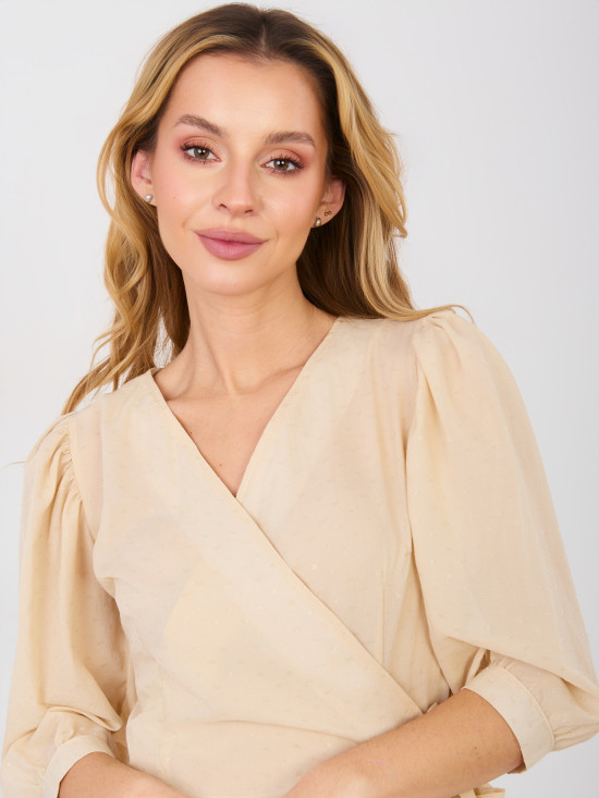 Abito da cocktail beige a portafoglio con applicazione