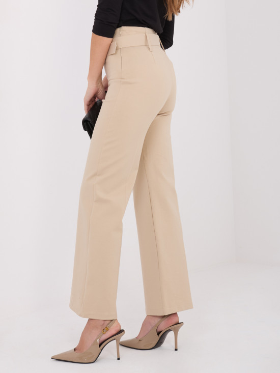 Pantaloni eleganti beige in tessuto con vita alta e cintura