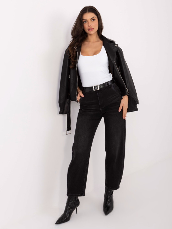 Bijeli glatki top bez rukava