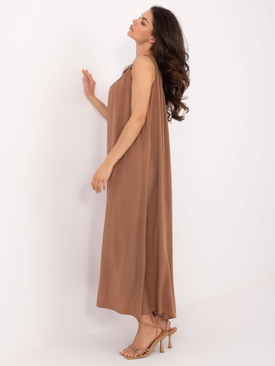 Abito oversize marrone con scollatura a V