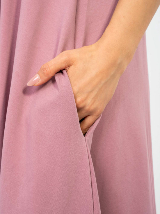 Abito estivo maxi con scollo a V e tasche, rosa scuro