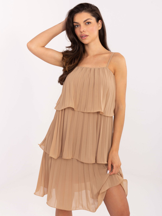 Elegantna koktel haljina u camel boji