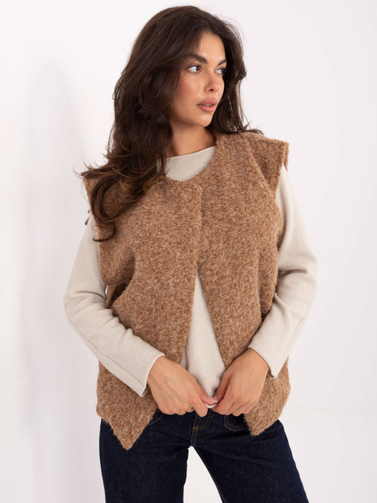 Gilet marrone in maglia con tasche