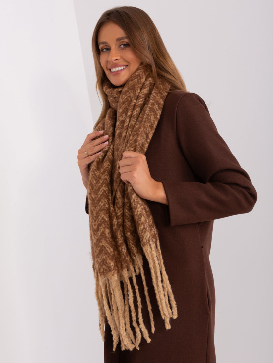 Sciarpa geometrica marrone con frange