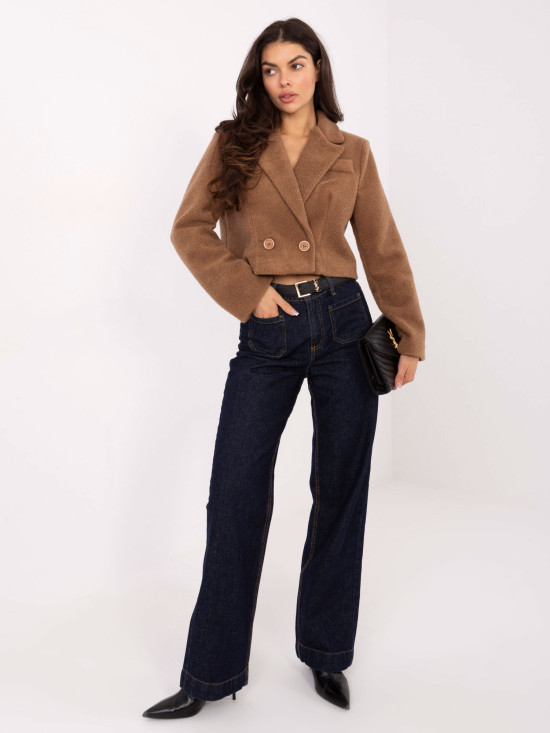 Cappotto corto elegante color cammello