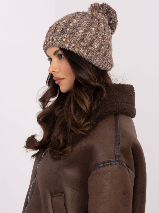 Cappello invernale beige con applicazione