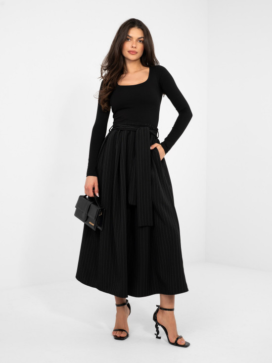 Blusa nera in cotone con maniche lunghe e fodera