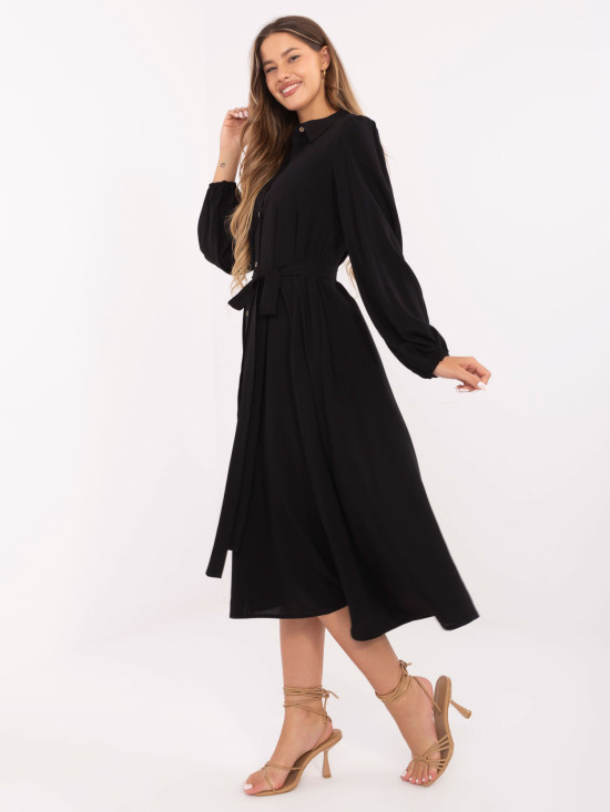 Elegantna crna midi haljina s dugim rukavima