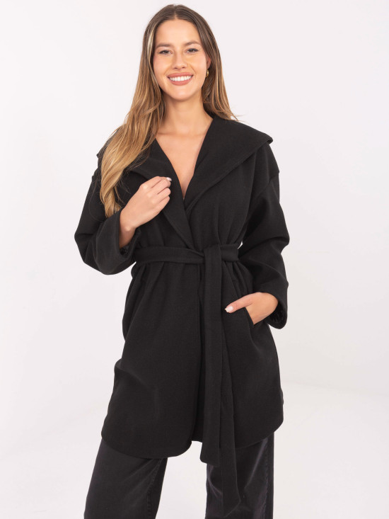 Cappotto nero da mezza stagione con cappuccio e cintura