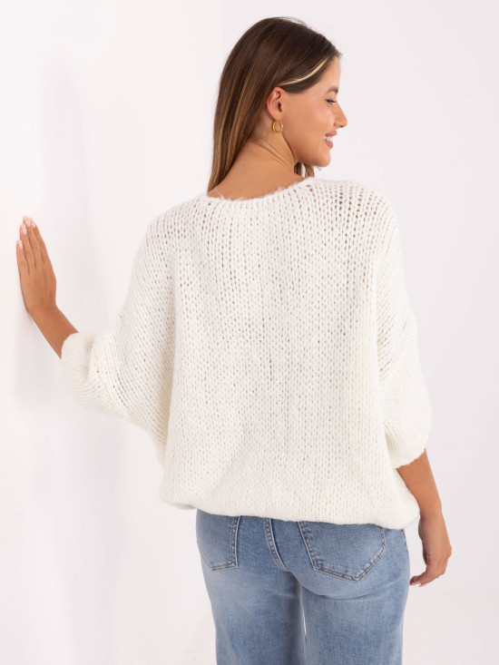 Elegante pullover ecru con maniche 3/4