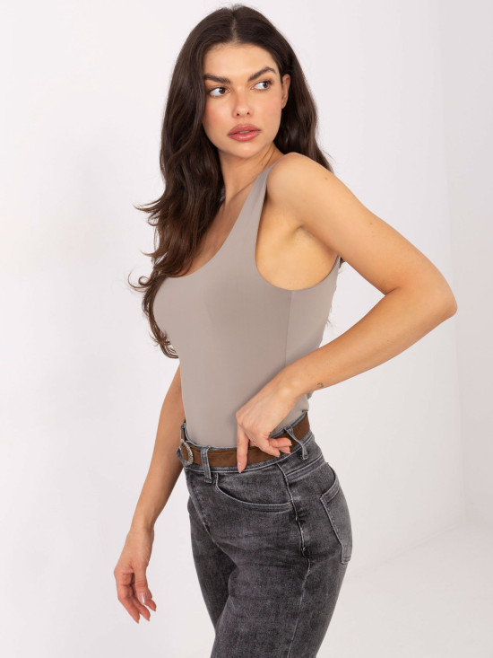 Bež glatki top bez rukava