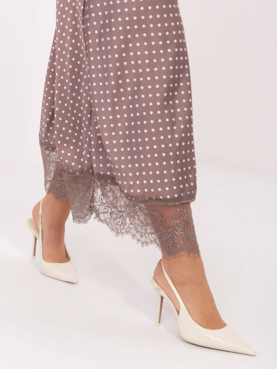 Gonna midi beige a pois con pizzo
