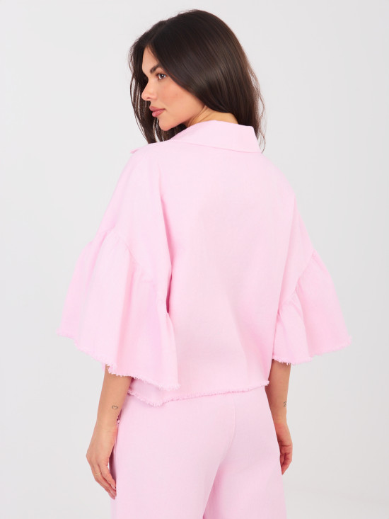 Kratka ružičasta traper jakna s volanom