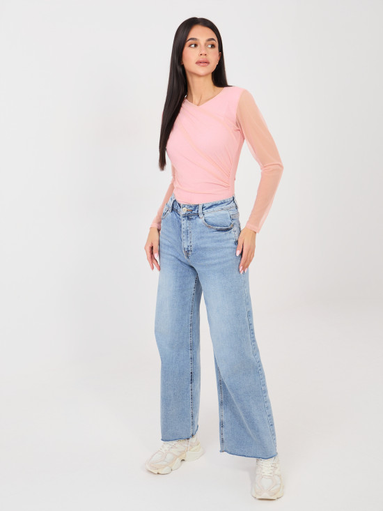 Body rosa elegante con maniche lunghe e scollo rotondo