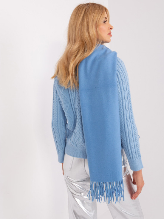 Sciarpa blu lavorata a maglia con frange