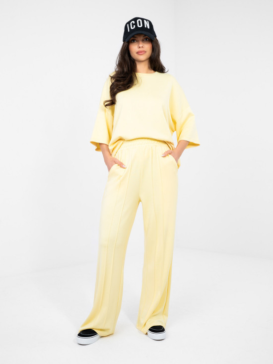 Žute široke trenirke