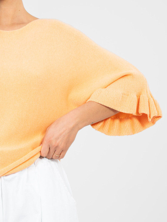 Elegante maglione arancione con maniche 3/4 e volant