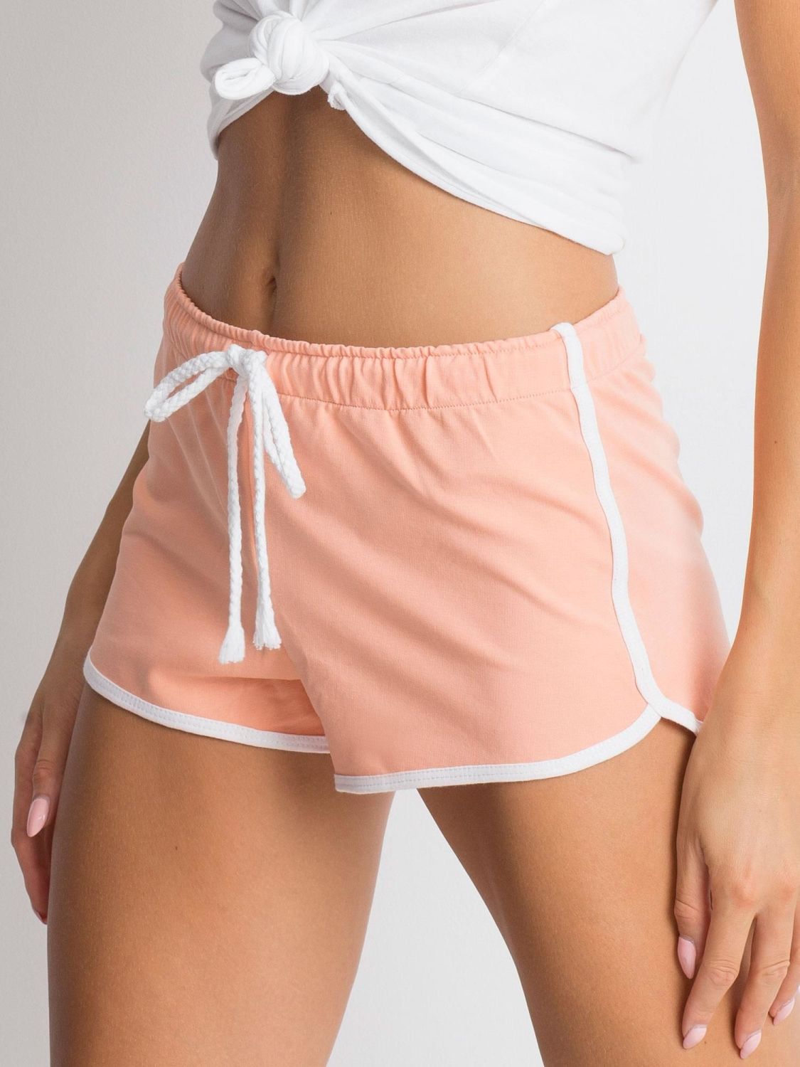 Breskvaste sportske kratke hlače