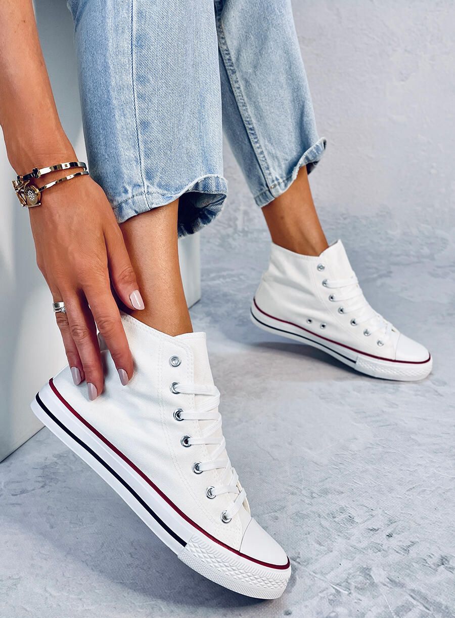 Classiche sneakers in tela bianche