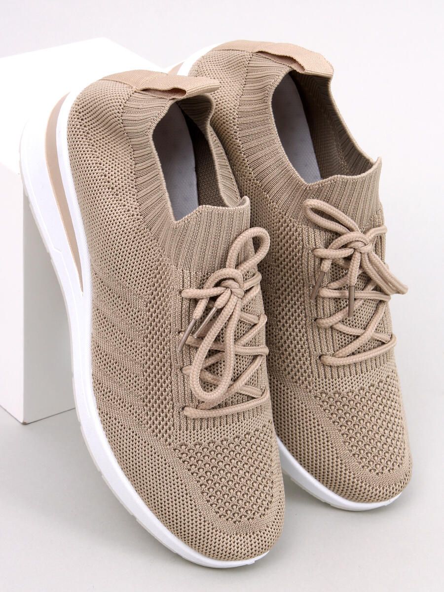 Sneakers sportive beige realizzate in tessuto elastico