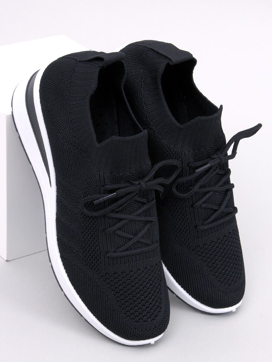 Sneakers sportive nere realizzate in tessuto elastico