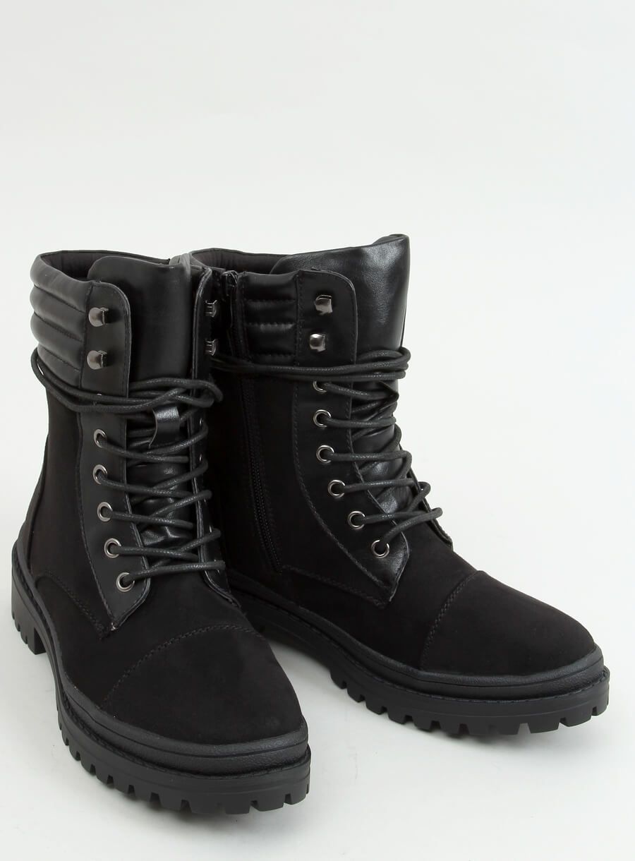 Scarpe stringate da donna nere