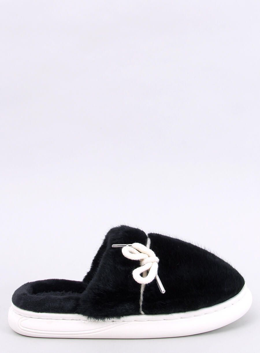 Pantofole in pelliccia nere
