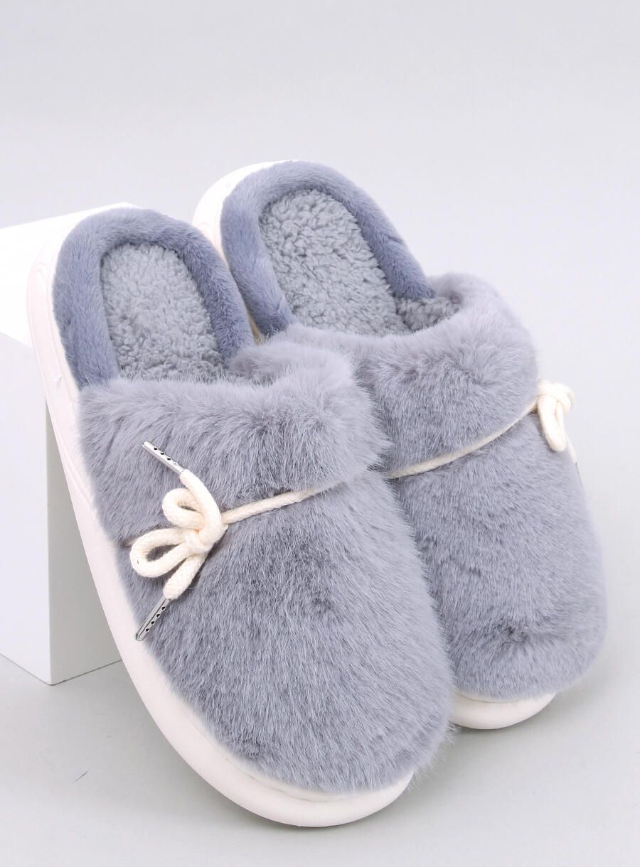 Pantofole in pelliccia grigie
